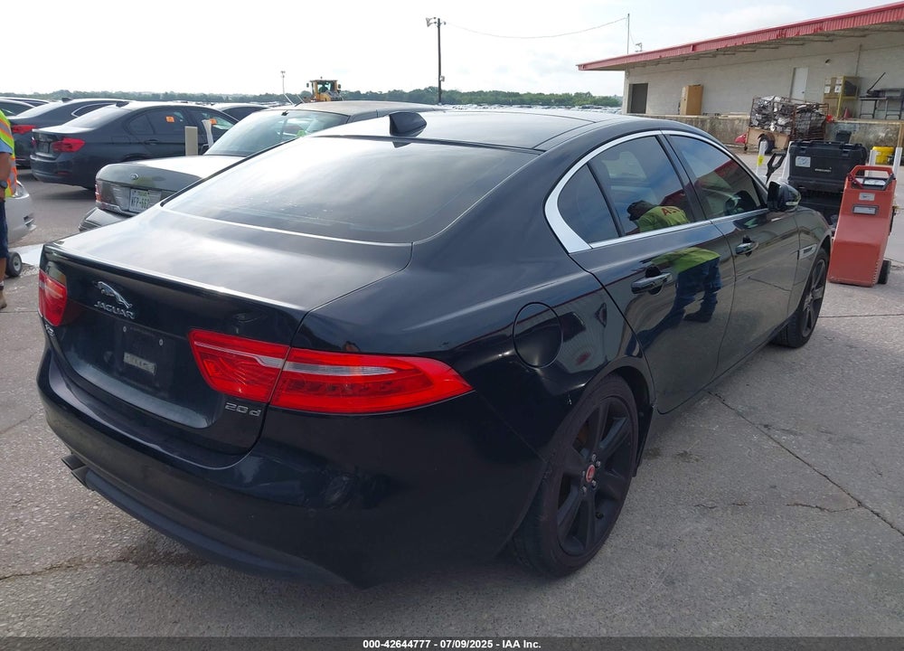 2017 JAGUAR XE VIN: SAJAE4BN8HA972992