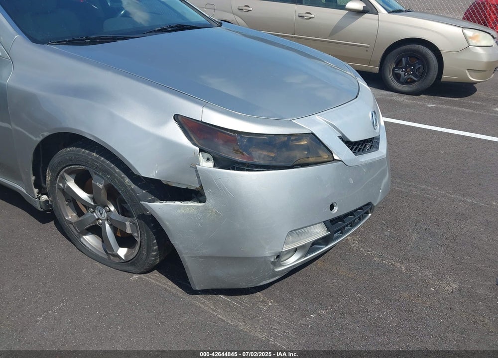 2011 ACURA TL VIN: 19UUA9F58BA000476