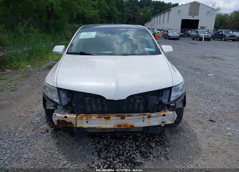 2012 LINCOLN MKT VIN: 2LMHJ5ATXCBL52902