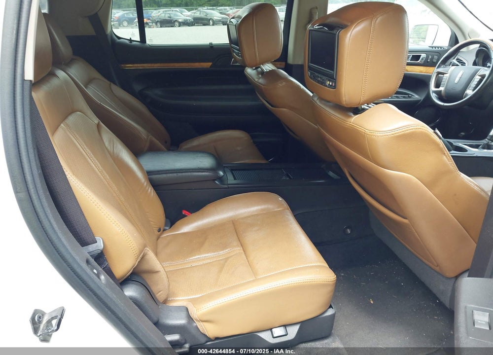 2012 LINCOLN MKT VIN: 2LMHJ5ATXCBL52902
