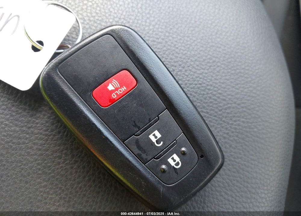 2023 TOYOTA RAV4 VIN: 2T3W1RFV2PW290990