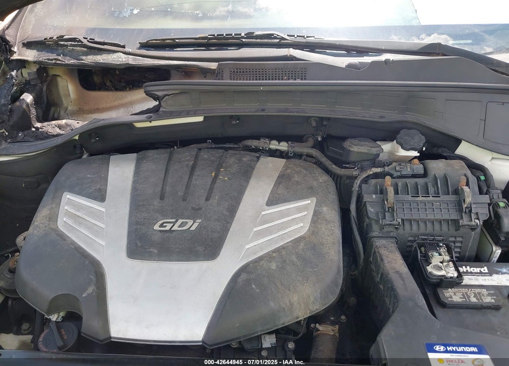 2016 HYUNDAI SANTA FE VIN: KM8SMDHF3GU151619