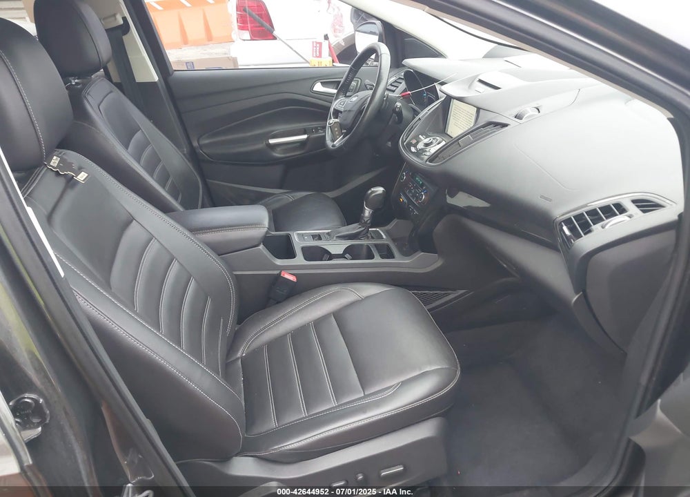 2017 FORD ESCAPE VIN: 1FMCU0JD0HUC72597
