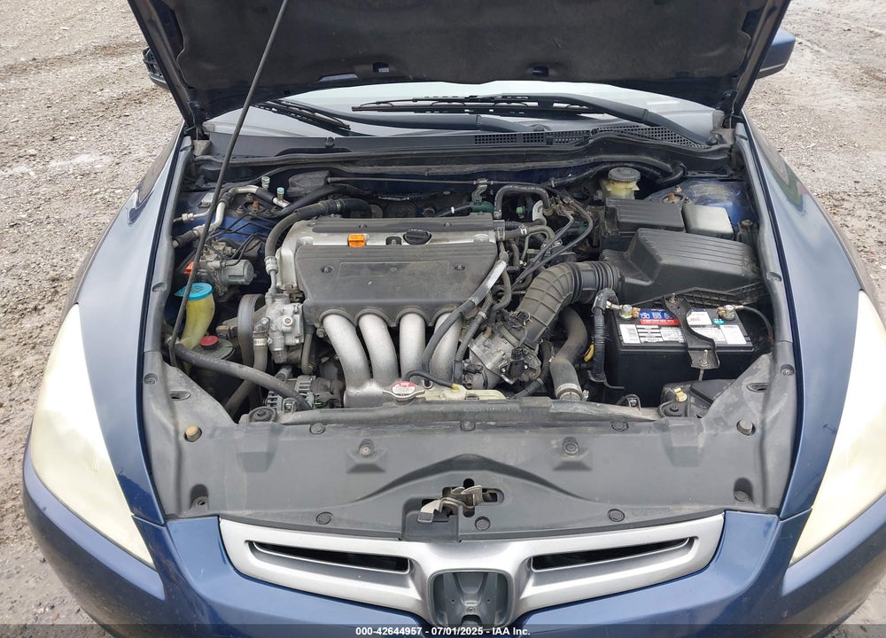 2003 HONDA ACCORD 2.4 EX VIN: JHMCM56603C067418