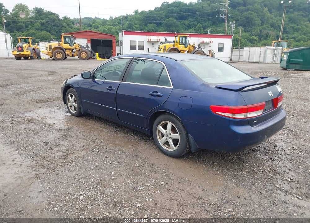 2003 HONDA ACCORD 2.4 EX VIN: JHMCM56603C067418
