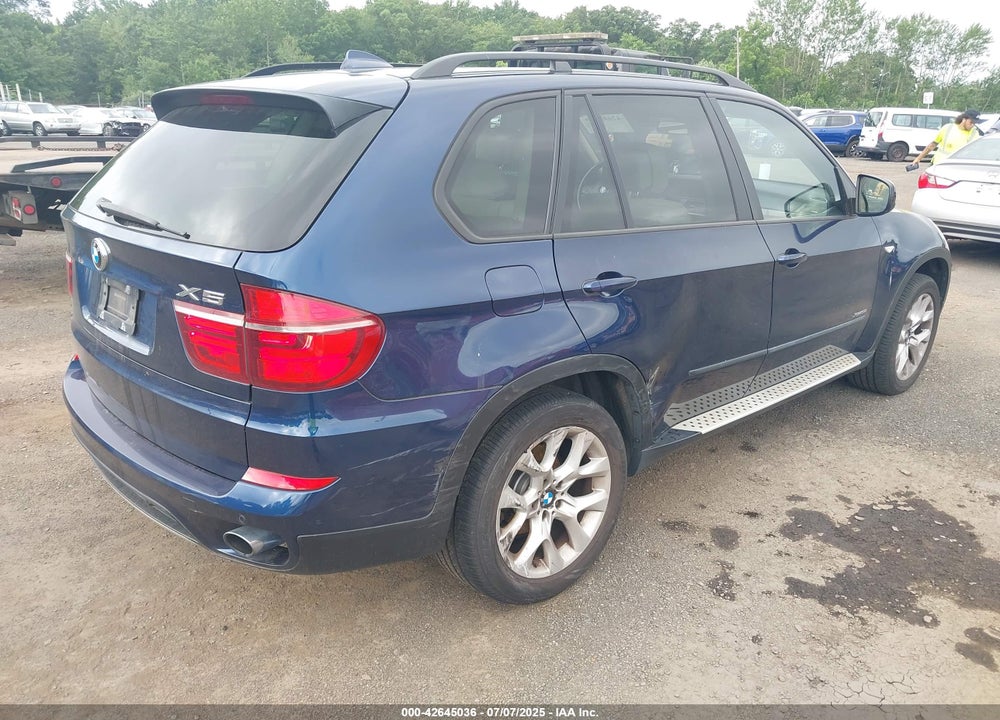 2011 BMW X5 VIN: 5UXZV4C50BL738078