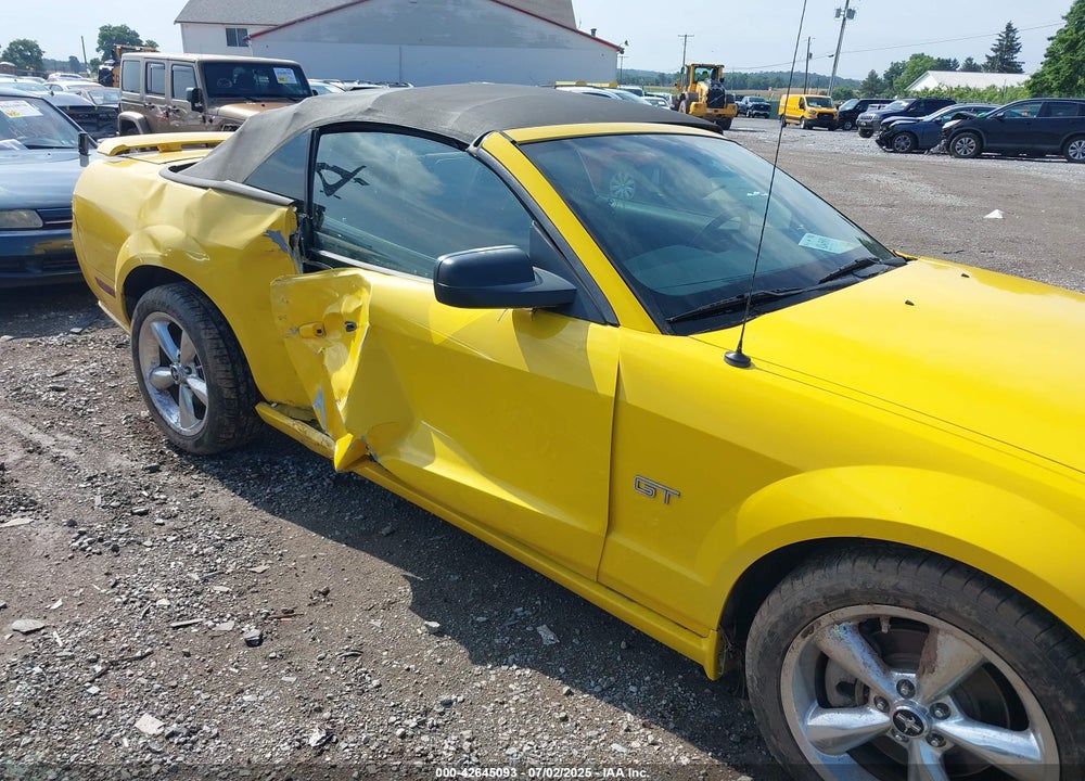 2005 FORD MUSTANG GT VIN: 1ZVFT85H955195294