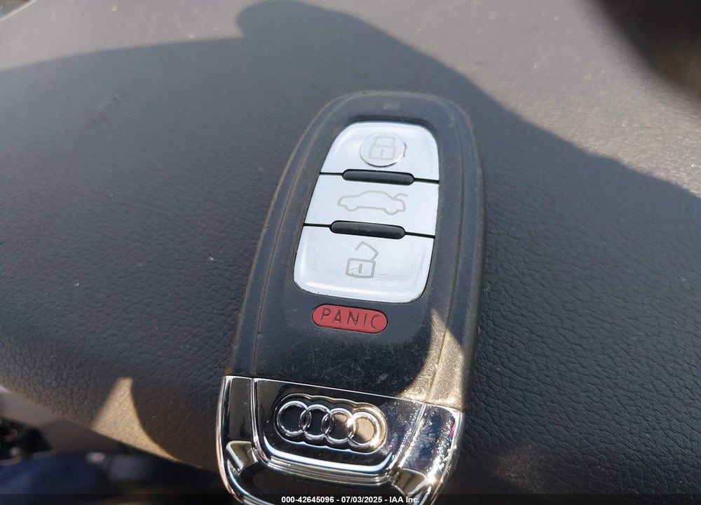 2013 AUDI A4 VIN: WAUFFAFL1DN041937