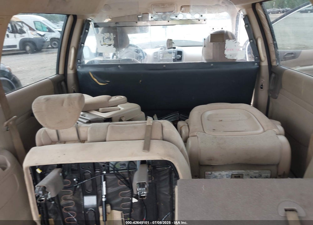 2014 KIA SEDONA LX VIN: KNDMG4C75E6553132