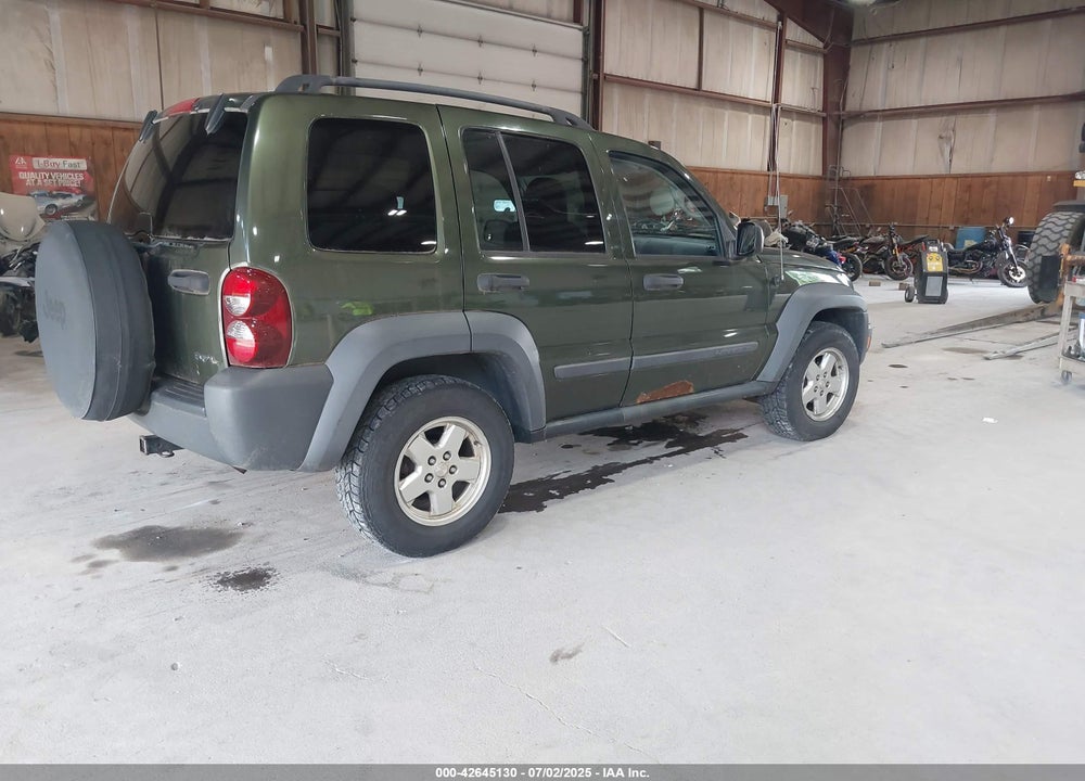 2007 JEEP LIBERTY VIN: 1J4GL48KX7W695723