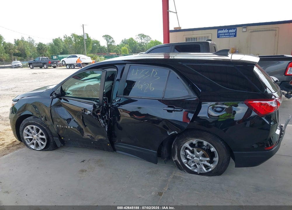 2020 CHEVROLET EQUINOX VIN: 2GNAXHEV8L6160892