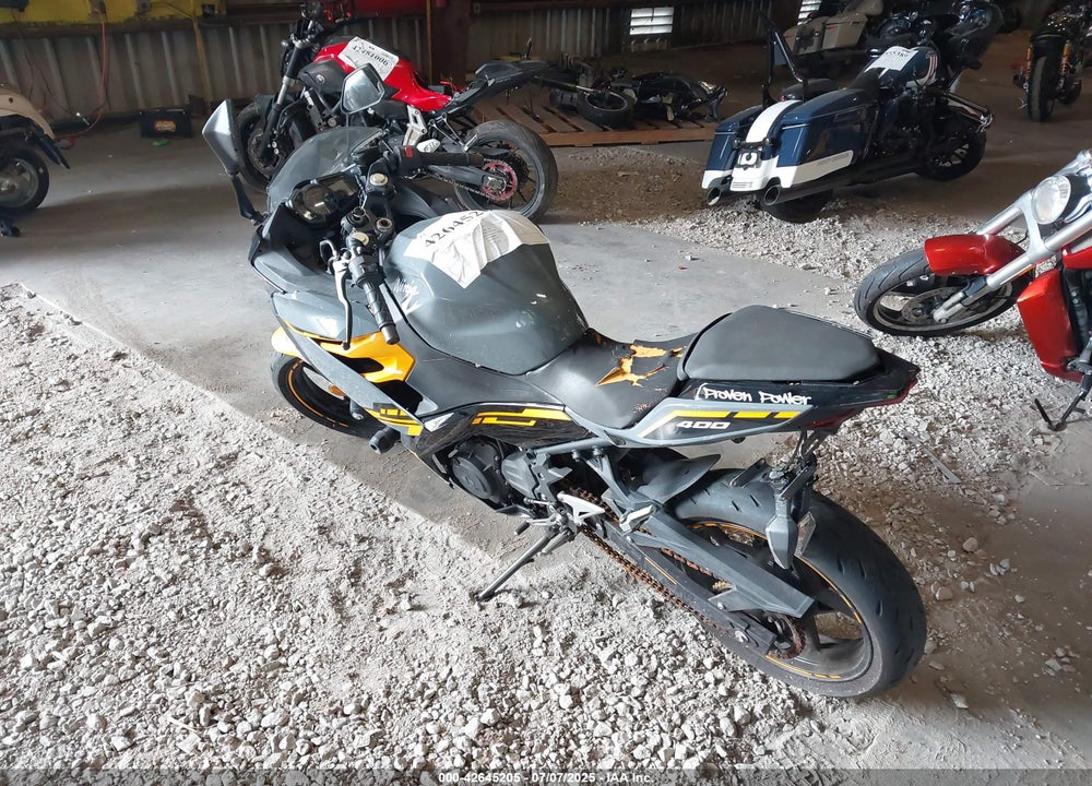 2018 KAWASAKI EX400 VIN: JKAEXKG18JDA08947