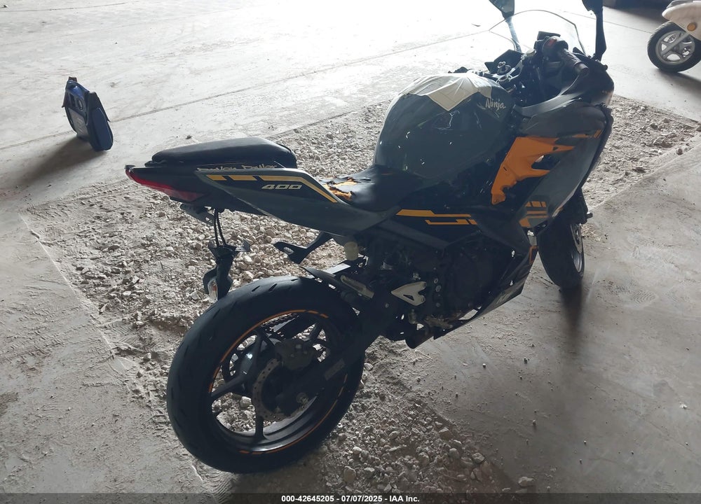 2018 KAWASAKI EX400 VIN: JKAEXKG18JDA08947