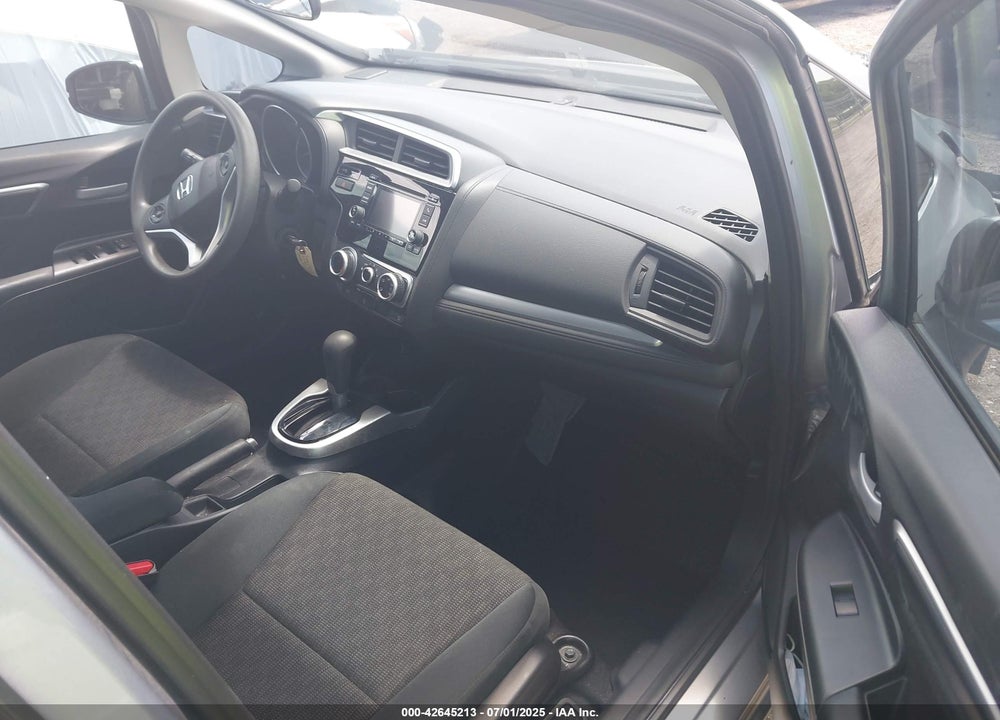 2017 HONDA FIT VIN: 3HGGK5H53HM708758