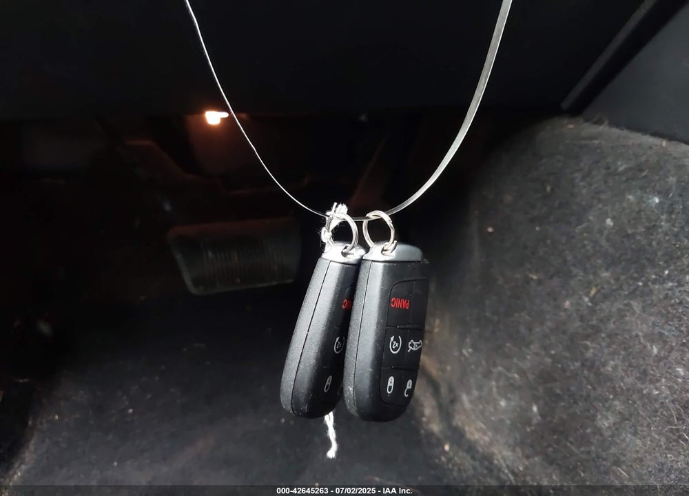 2022 DODGE CHALLENGER VIN: 2C3CDZJG1NH188097