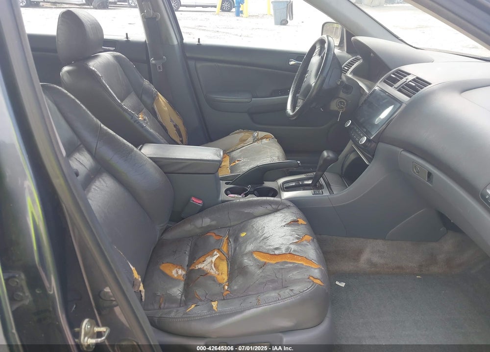 2004 HONDA ACCORD 3.0 EX VIN: 1HGCM66564A074340