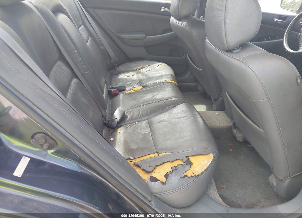 2004 HONDA ACCORD 3.0 EX VIN: 1HGCM66564A074340