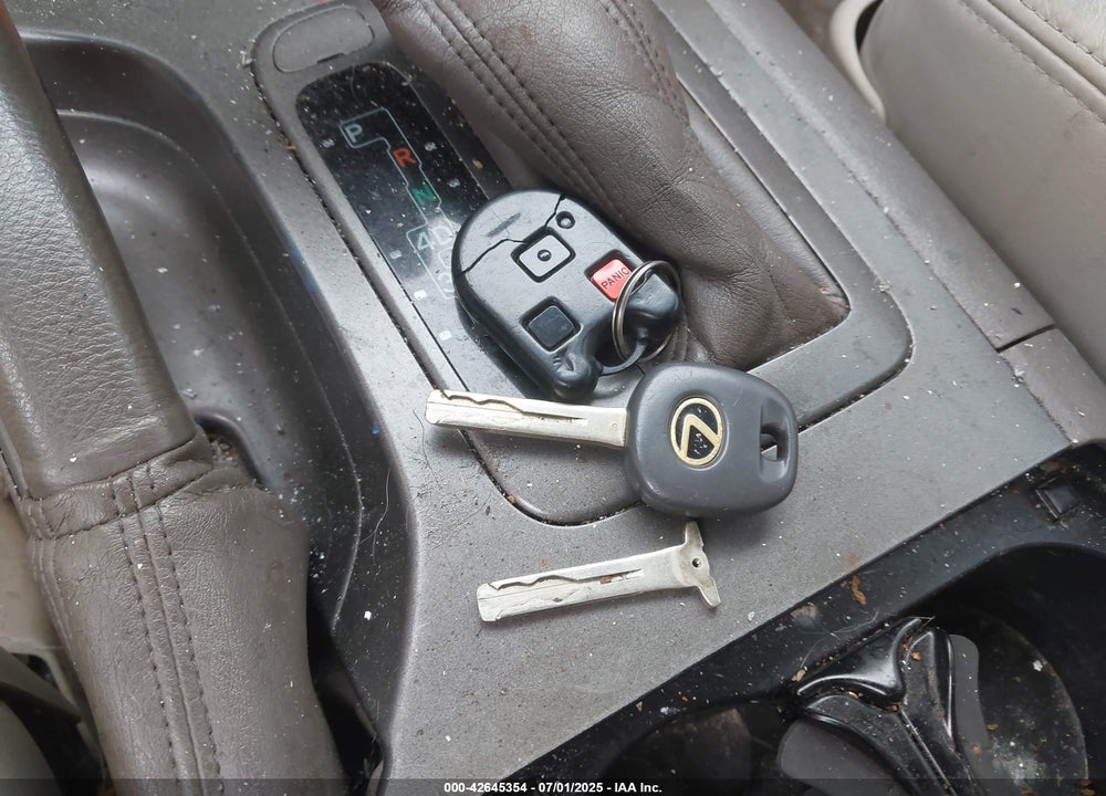 2004 LEXUS GX 470 VIN: JTJBT20X540040845