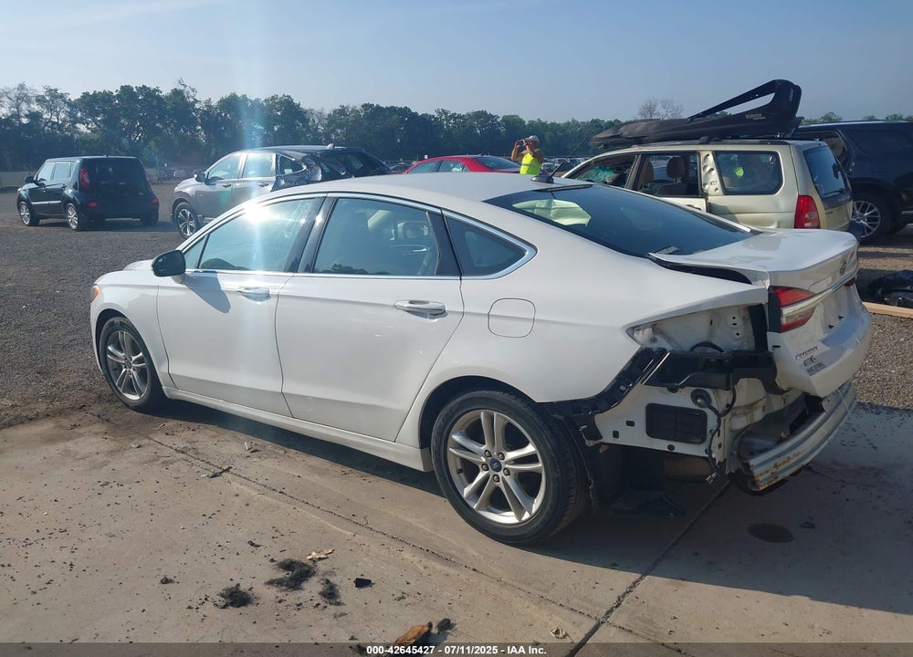 2018 FORD FUSION VIN: 3FA6P0HDXJR135927