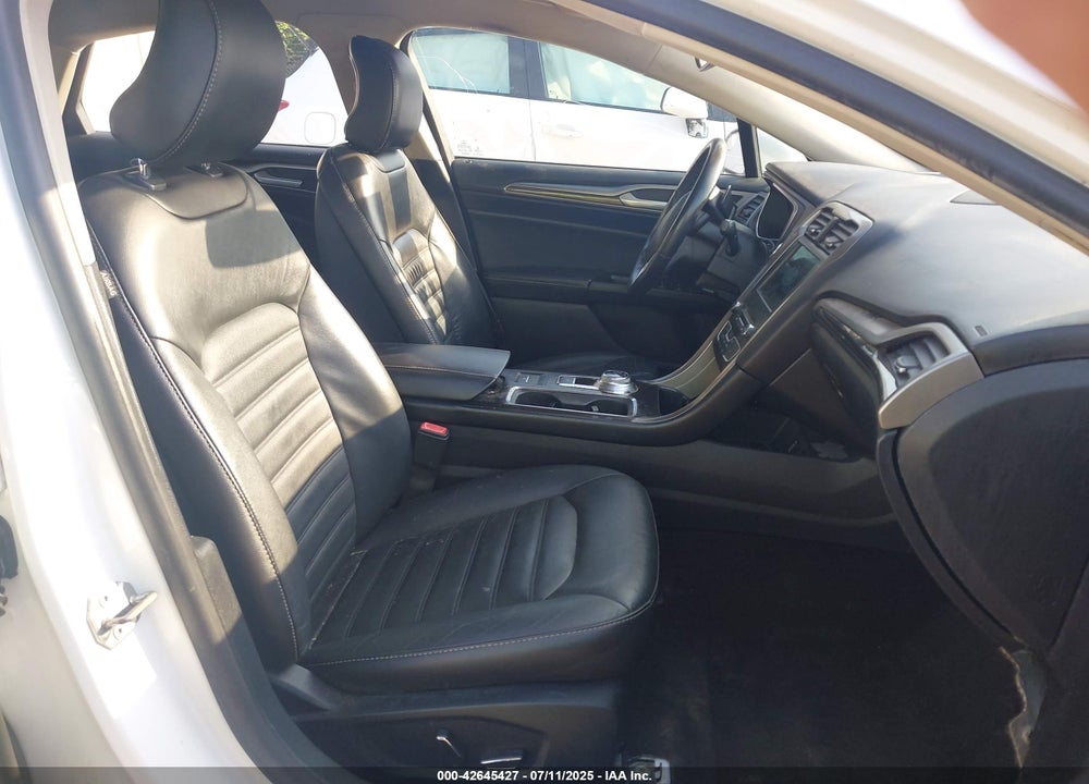 2018 FORD FUSION VIN: 3FA6P0HDXJR135927