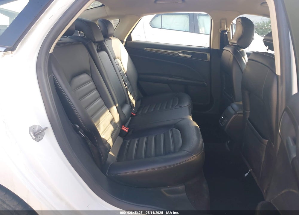 2018 FORD FUSION VIN: 3FA6P0HDXJR135927