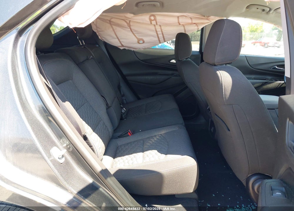 2019 CHEVROLET EQUINOX VIN: 3GNAXKEV4KL165823