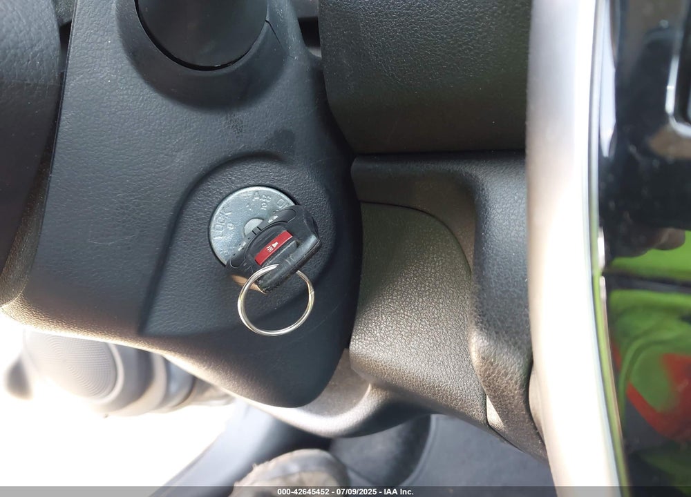 2018 NISSAN VERSA NOTE VIN: 3N1CE2CP3JL365458