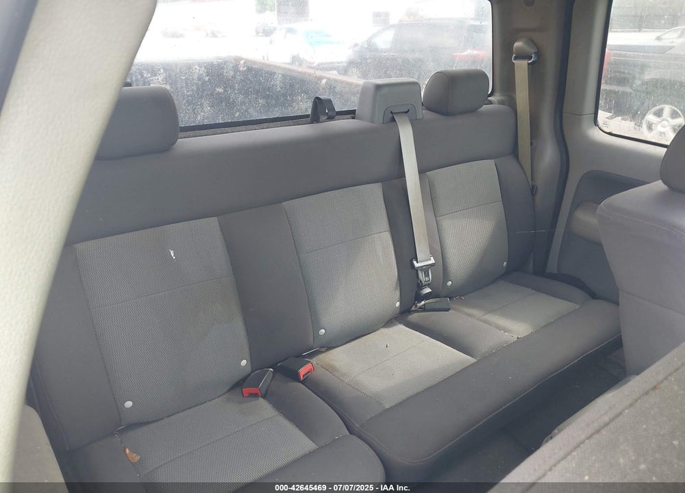 2004 FORD F-150 STX/XL/XLT VIN: 1FTRX14W04NA16263