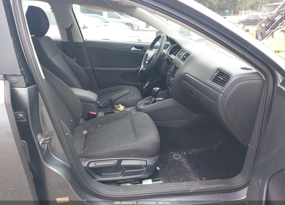 2015 VOLKSWAGEN JETTA VIN: 3VW2K7AJ0FM213133