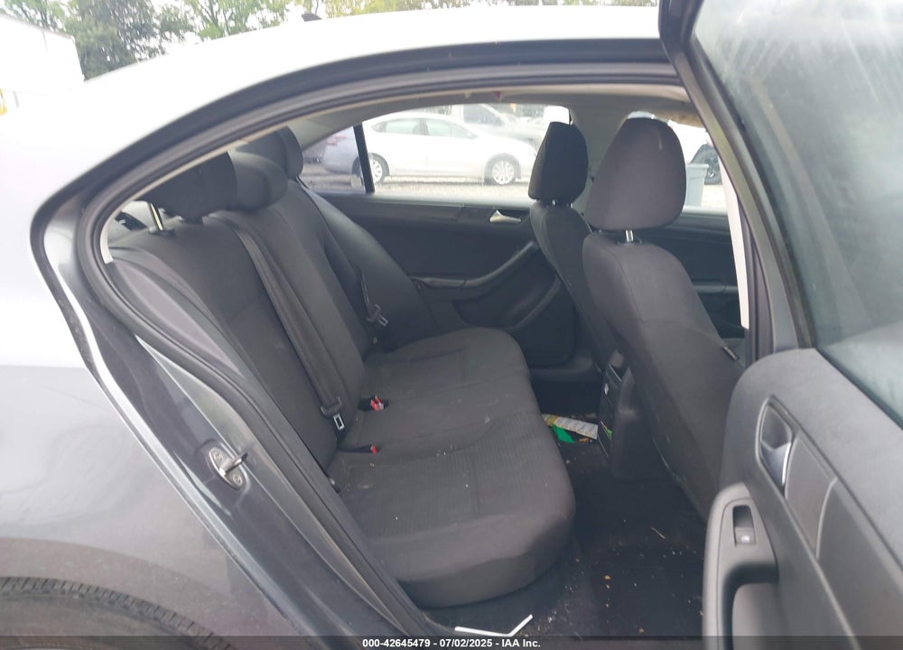 2015 VOLKSWAGEN JETTA VIN: 3VW2K7AJ0FM213133