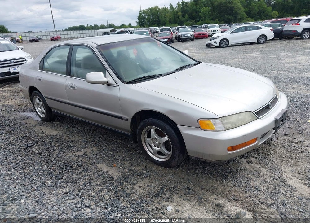 1996 HONDA ACCORD LX/EX VIN: 1HGCD5638TA291539