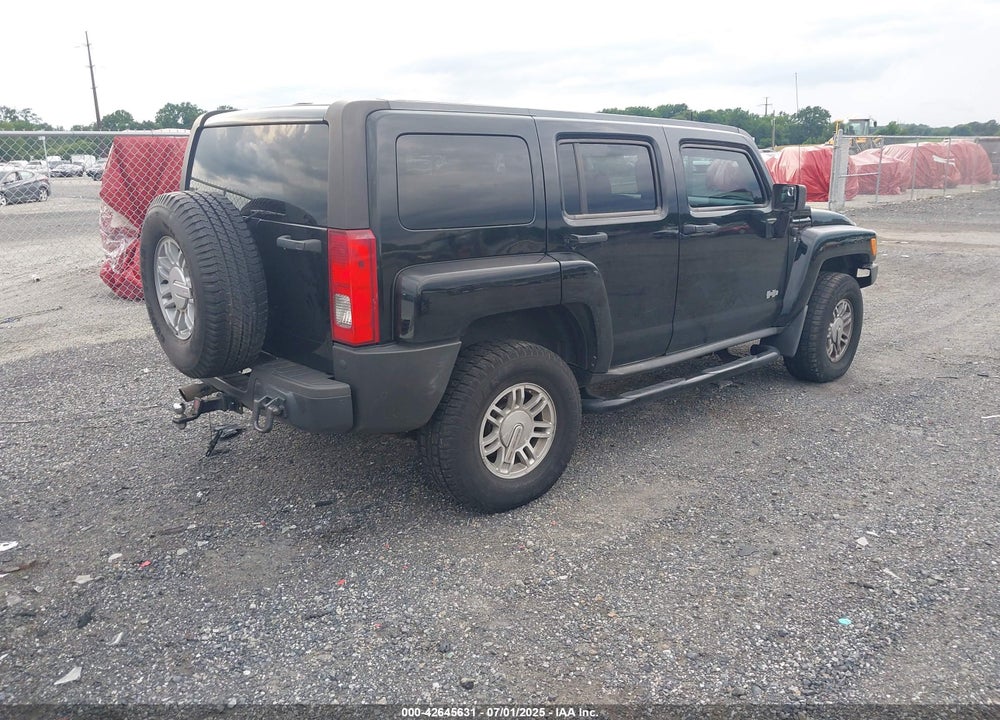 2008 HUMMER H3 SUV VIN: 5GTEN13E388133782