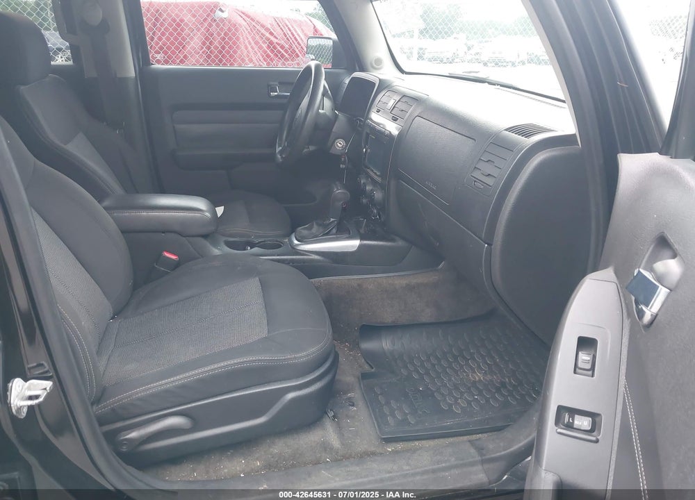 2008 HUMMER H3 SUV VIN: 5GTEN13E388133782