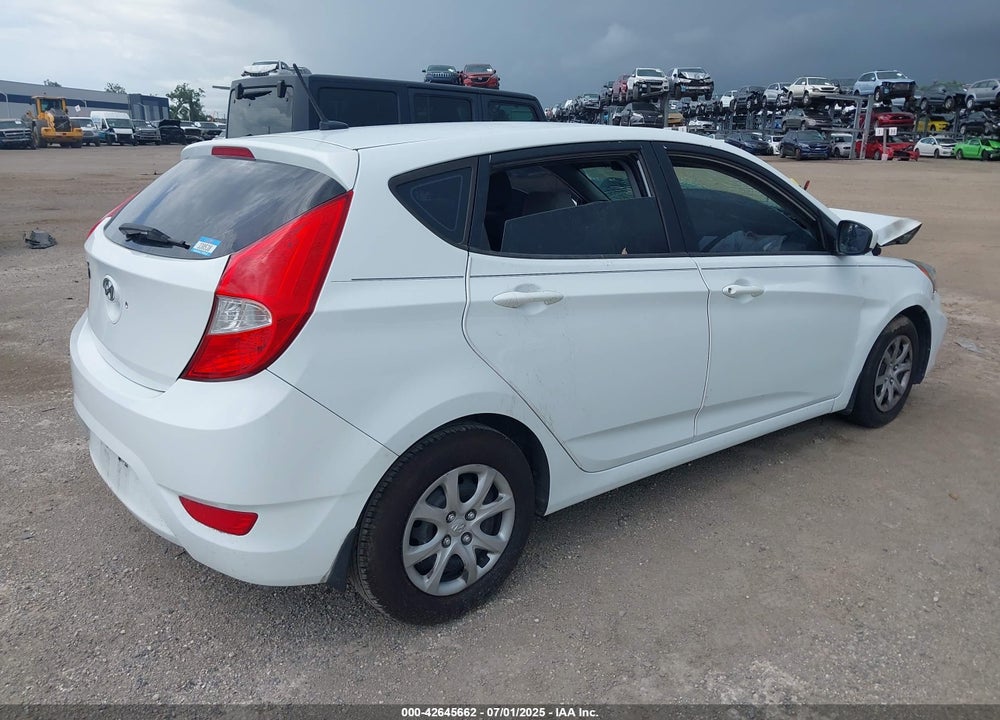 2013 HYUNDAI ACCENT VIN: KMHCT5AE7DU114356