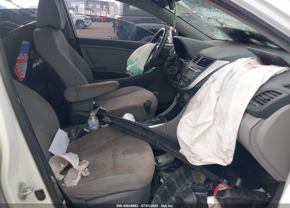 2013 HYUNDAI ACCENT VIN: KMHCT5AE7DU114356