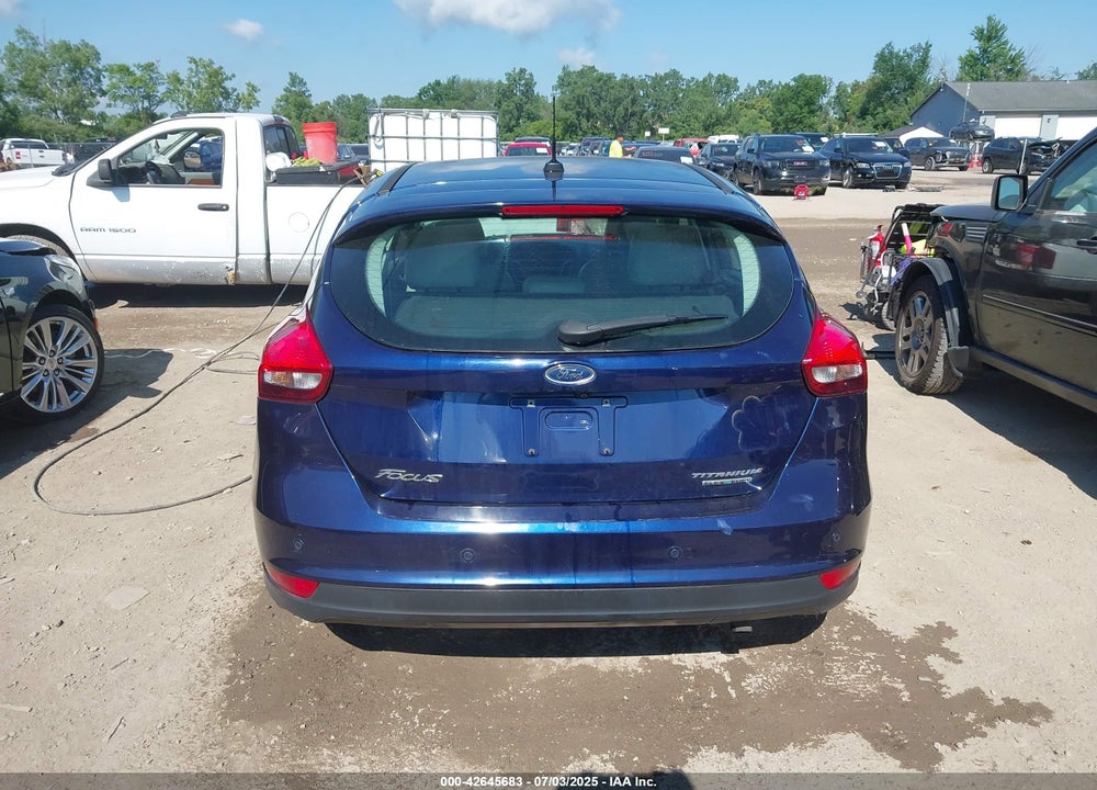 2016 FORD FOCUS VIN: 1FADP3N23GL231613