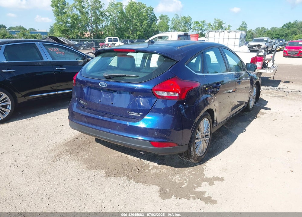 2016 FORD FOCUS VIN: 1FADP3N23GL231613