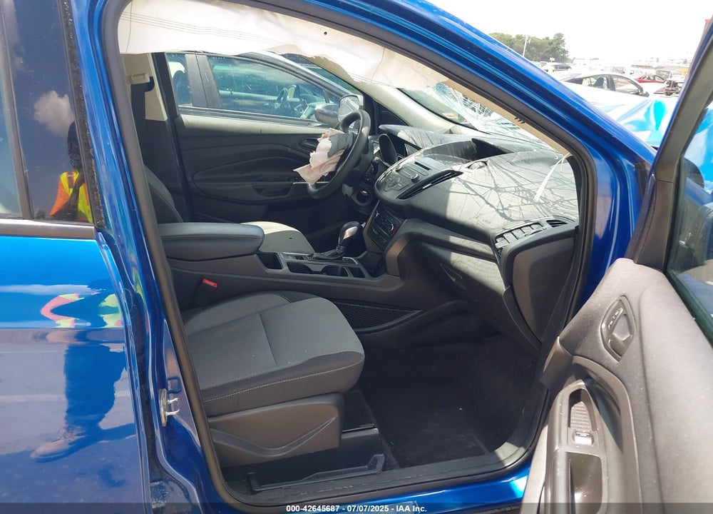 2018 FORD ESCAPE S VIN: 1FMCU0F72JUC24091