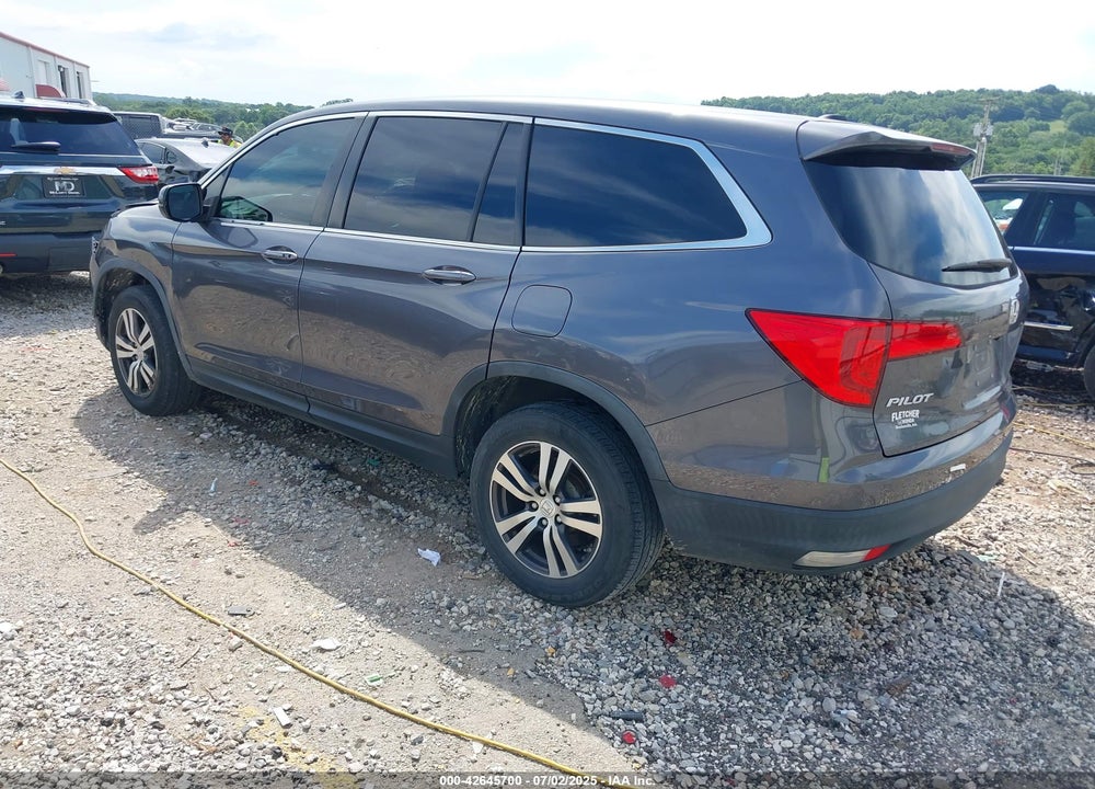 2018 HONDA PILOT EX VIN: 5FNYF5H37JB012551