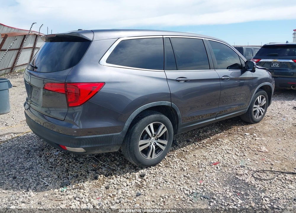 2018 HONDA PILOT EX VIN: 5FNYF5H37JB012551