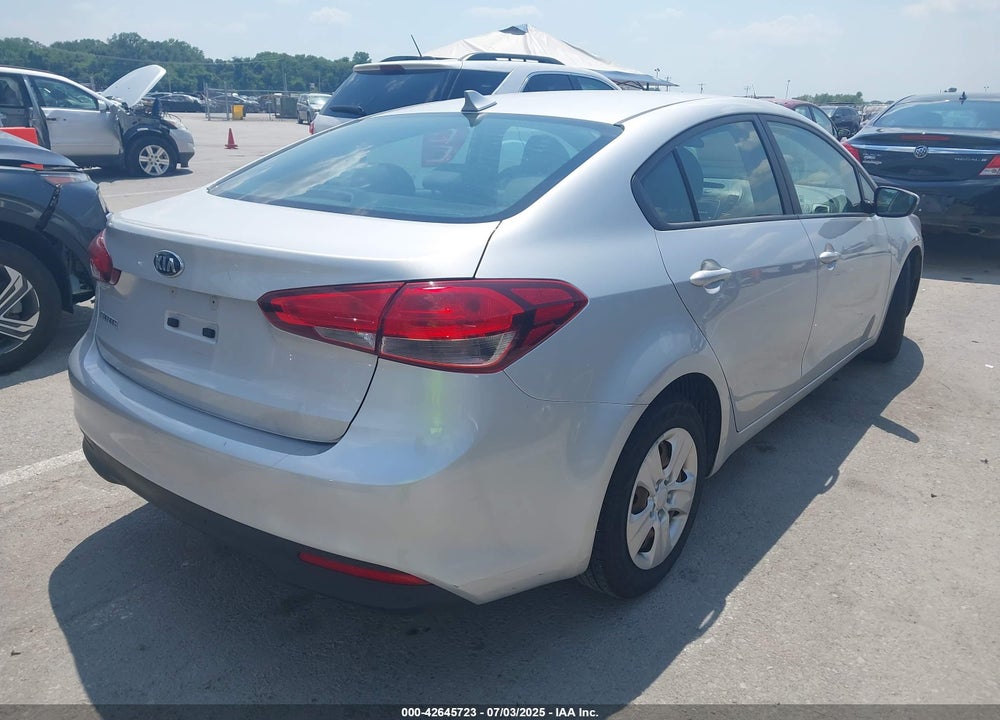 2017 KIA FORTE VIN: 3KPFK4A78HE158807