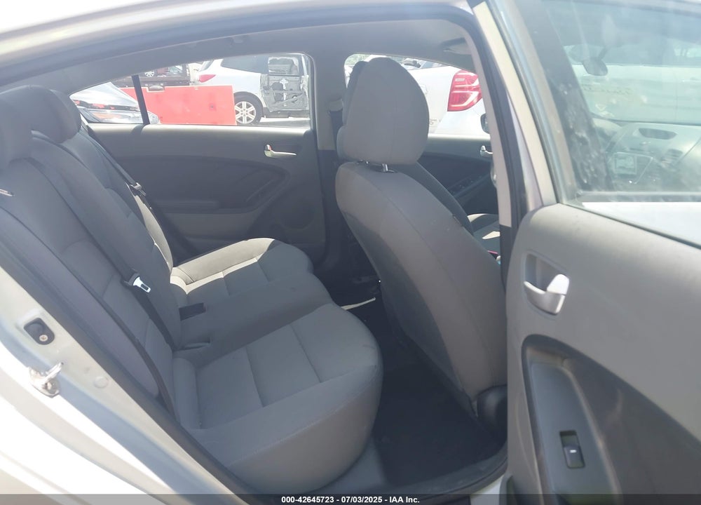 2017 KIA FORTE VIN: 3KPFK4A78HE158807