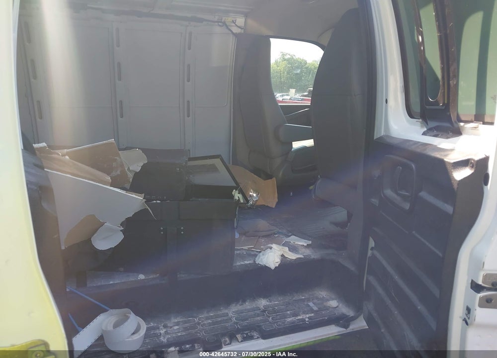 2023 CHEVROLET EXPRESS CARGO RWD 2500 REGULAR WHEELBASE WT VIN: 1GCWGAFP9P1258134