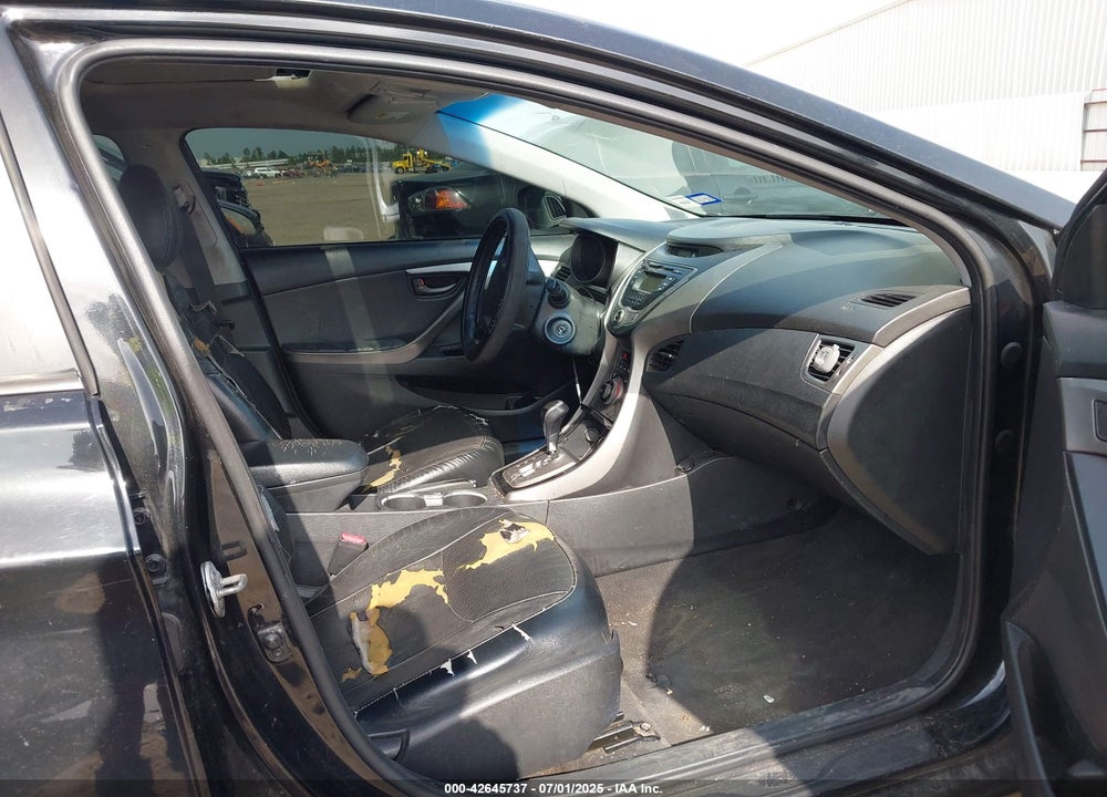 2013 HYUNDAI ELANTRA VIN: 5NPDH4AE5DH185375