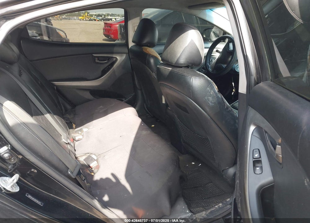 2013 HYUNDAI ELANTRA VIN: 5NPDH4AE5DH185375