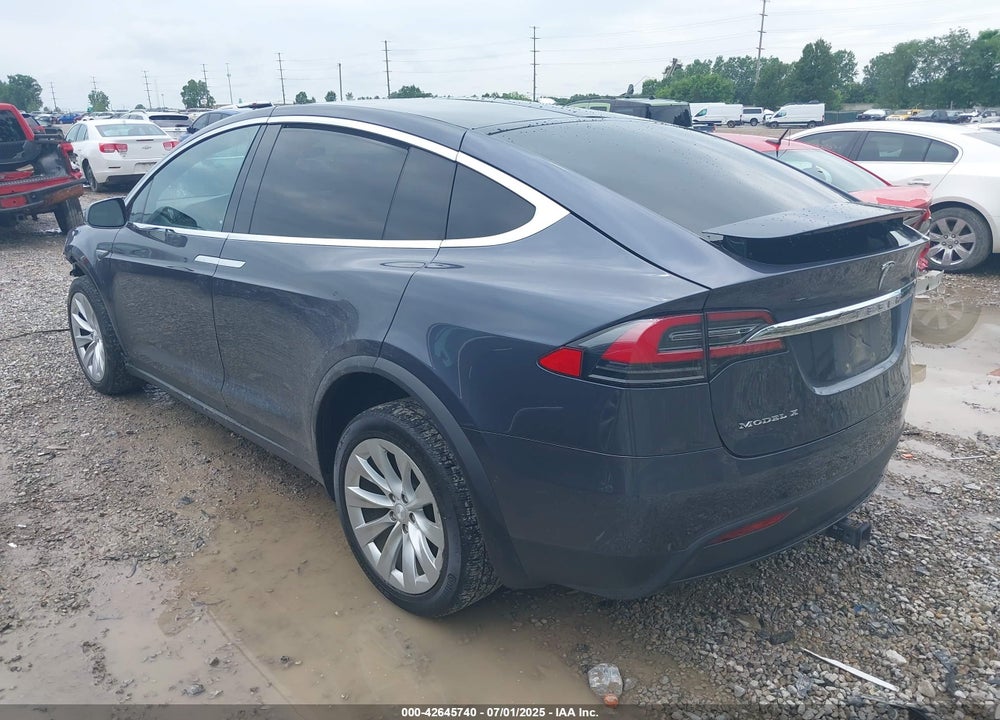 2016 TESLA MODEL X VIN: 5YJXCBE26GF008806