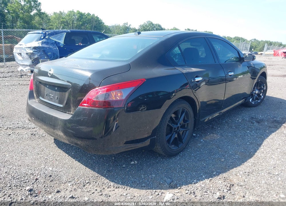 2010 NISSAN MAXIMA VIN: 1N4AA5APXAC815628