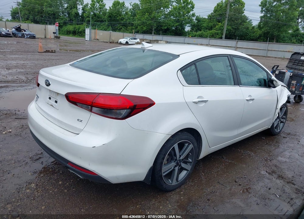 2017 KIA FORTE EX VIN: 3KPFL4A85HE005713