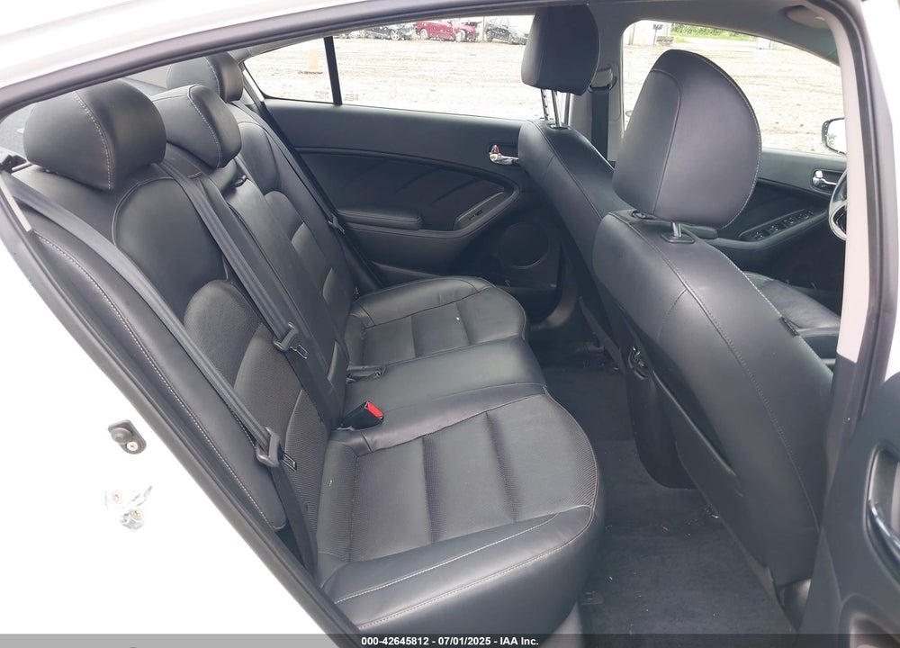2017 KIA FORTE EX VIN: 3KPFL4A85HE005713
