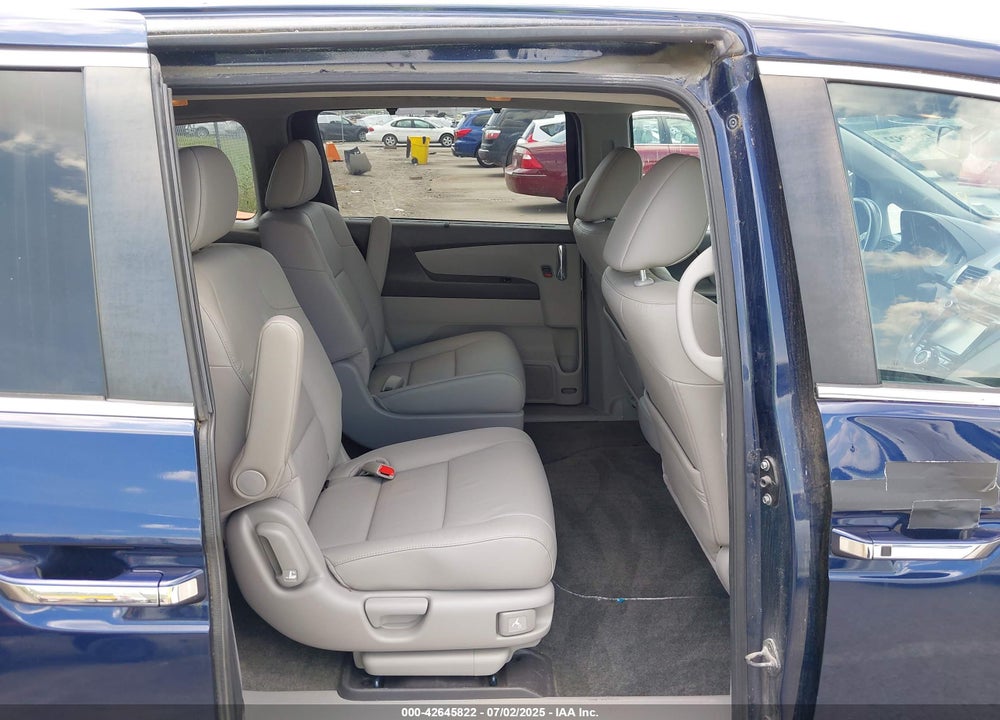 2016 HONDA ODYSSEY VIN: 5FNRL5H66GB110762